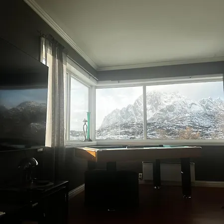 Koselig Med Unik Utsikt 아파트 *