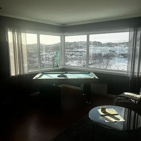 Koselig Med Unik Utsikt *