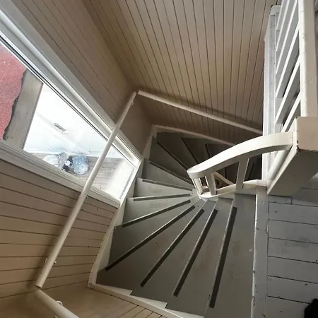 Koselig Med Unik Utsikt